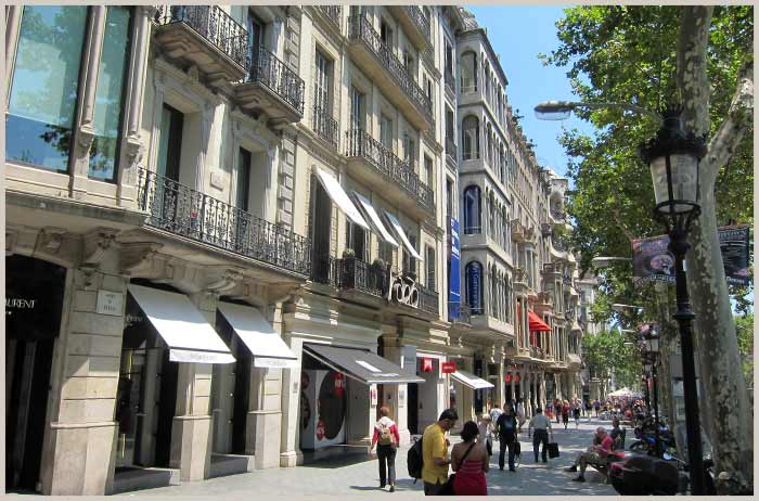 Passeig de Gràcia at Barcelona Shopping Line