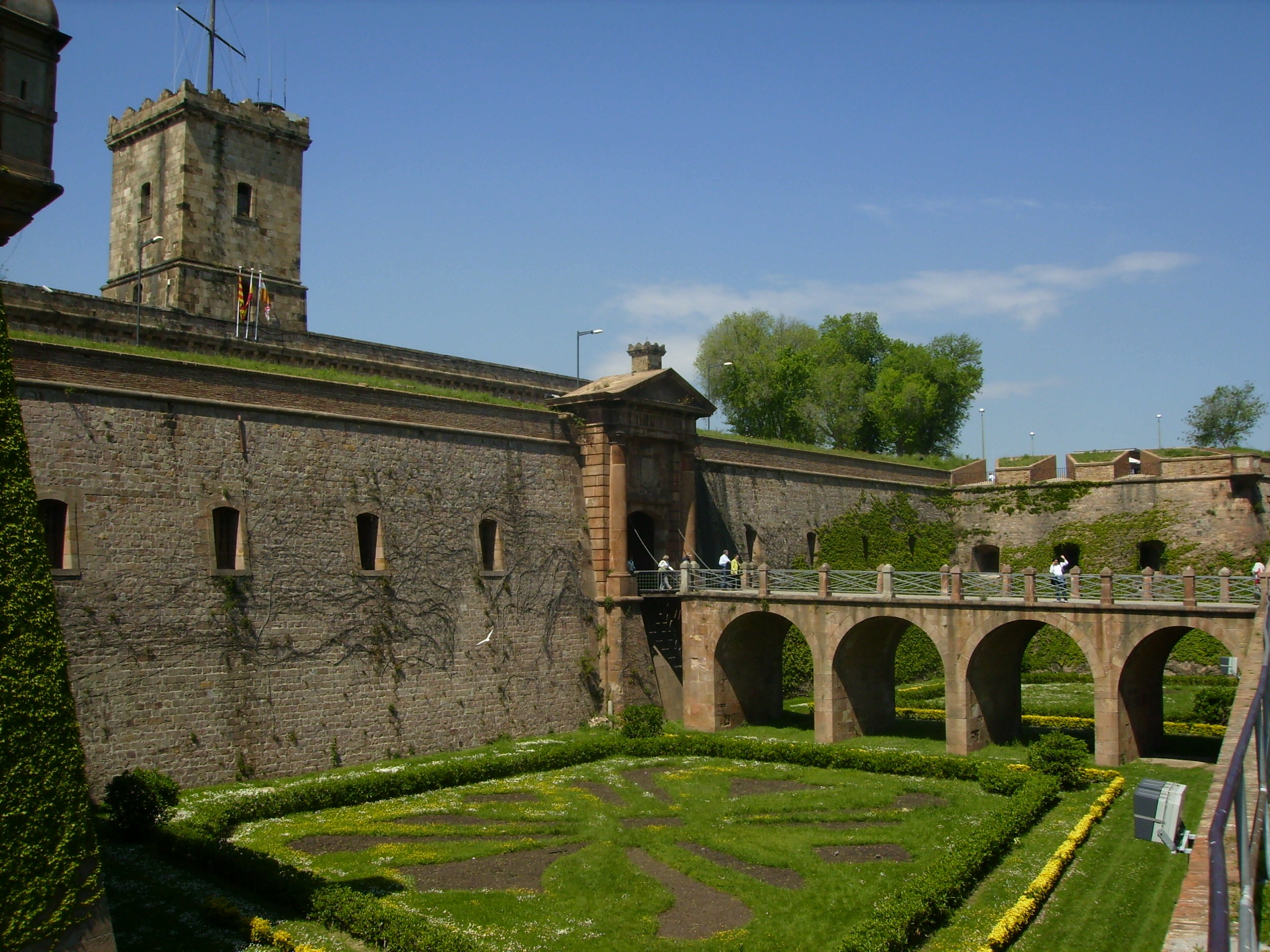 Castell_de_Montjuic_barcelona