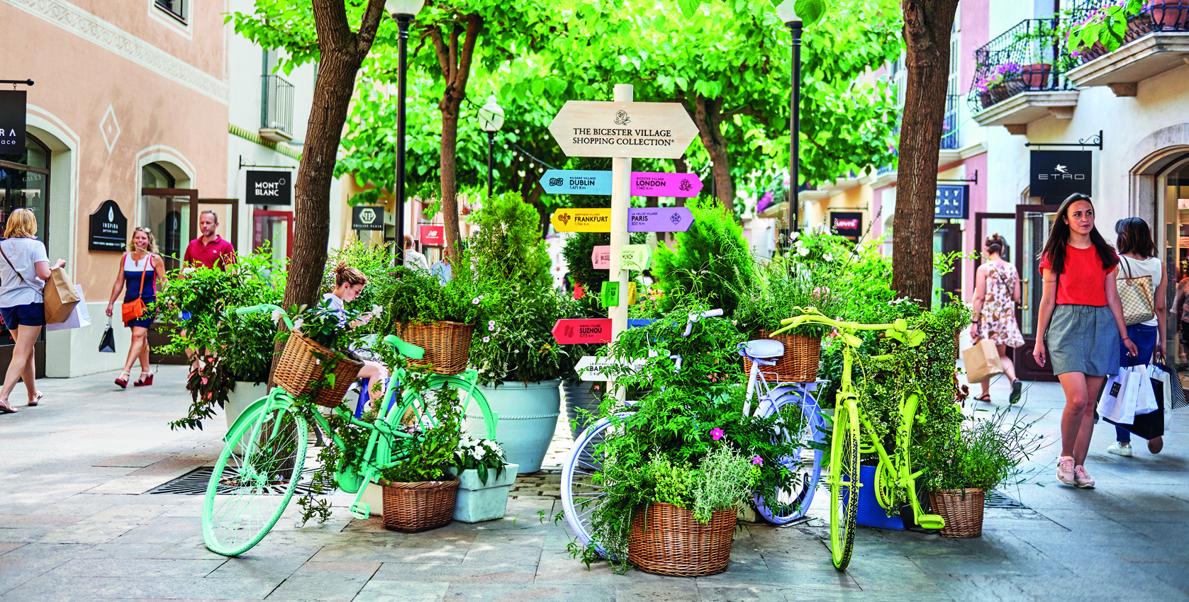 La Roca Village Shopping Private Tour from Barcelona 2023